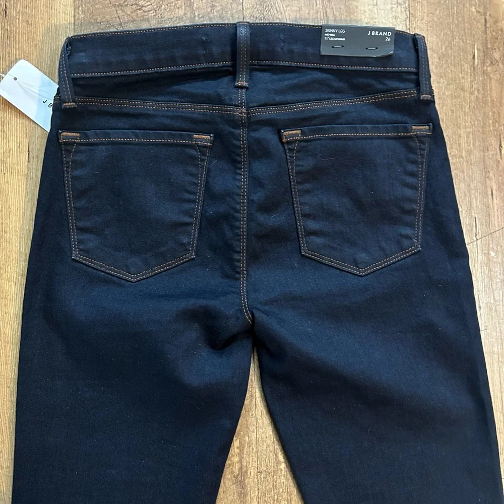 J Brand Skinny Leg Stretch Jeans Mid Rise Dark Wash NWT Size 26 Designer Denim - Picture 12 of 15